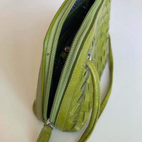 Olive green genuine leather vintage 90’s BoBo Bags CA crossbody - Picture 4 of 6
